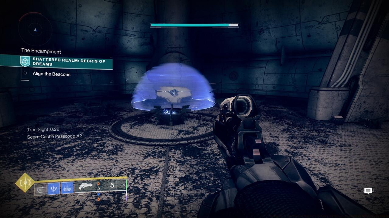You need to kill the three Scorn Majors who were formerly in this room to open their Ascendant Mystery chest.