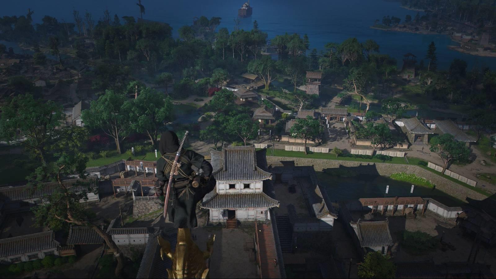 Naoe overlooks Osaka Castle in Assassin's Creed Shadows